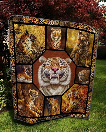 Tiger V2 Quilt Blanket