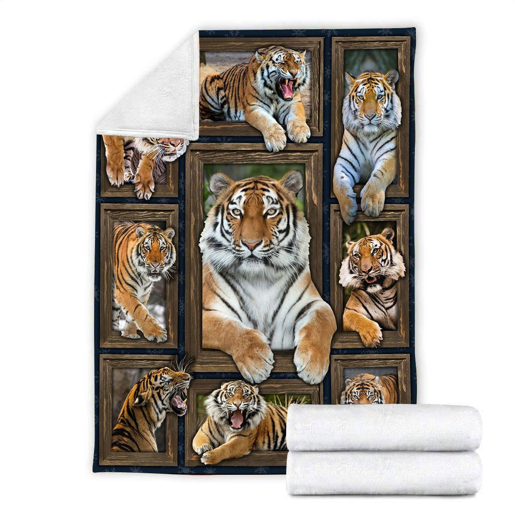Tiger Q2 Fleece Blanket