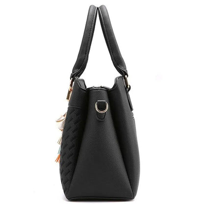 Arsenal Custom Name Classic Leather Handbag